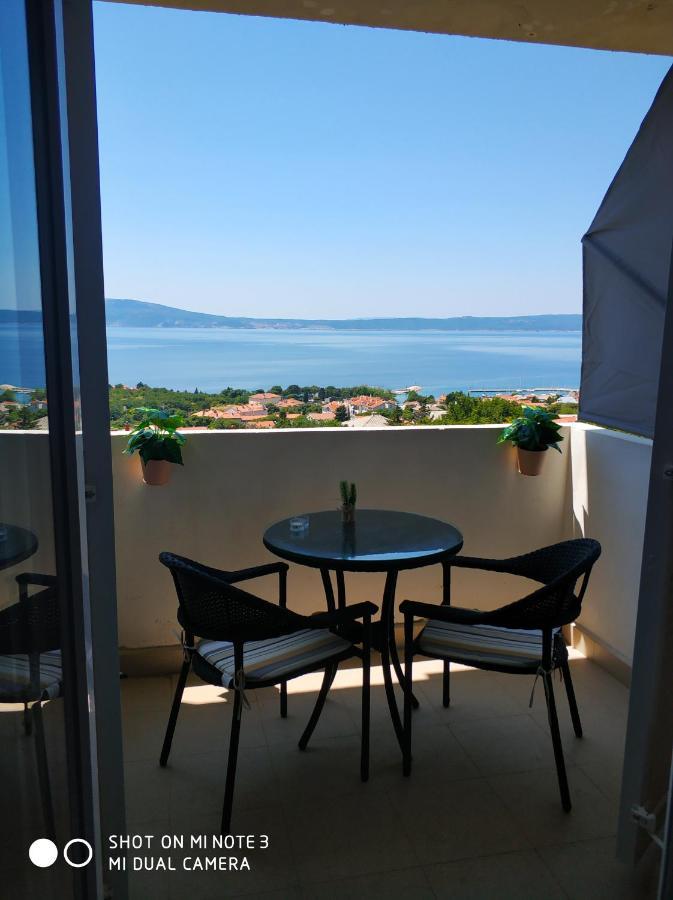 Studio Apartment Novi Vinodolski Bagian luar foto